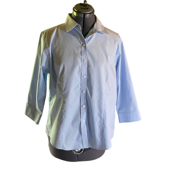 LL Bean Womens Button Shirt M Wrinkle Free Slightly Fitted Powder Blue Collared - Picture 1 of 8
